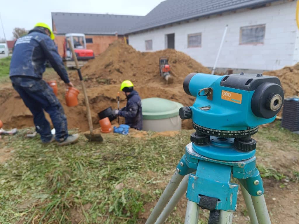 Geodetické zaměření lokality po realizaci ČOV a septiku s filtrem.